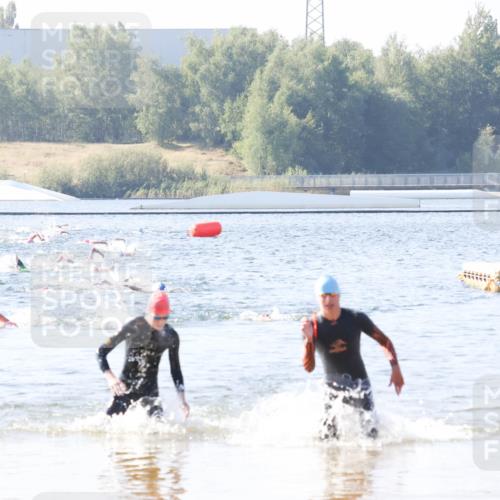 01.09.2024 - 17. Tribühne Triathlon Luisa Fischer http://msf.ph/oto/6923995 01.09.2024 10:21:26 Schwimmen 256, 294 meine-sportfotos.de