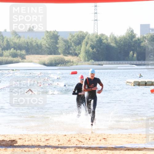 01.09.2024 - 17. Tribühne Triathlon Luisa Fischer http://msf.ph/oto/6924002 01.09.2024 10:21:28 Schwimmen 256, 294 meine-sportfotos.de
