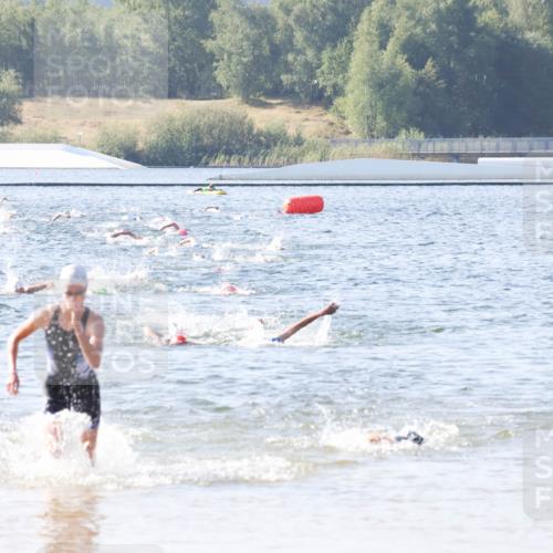 01.09.2024 - 17. Tribühne Triathlon Luisa Fischer http://msf.ph/oto/6924034 01.09.2024 10:21:47 Schwimmen 264, 268, 285 meine-sportfotos.de