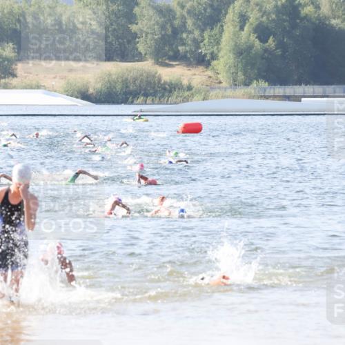01.09.2024 - 17. Tribühne Triathlon Luisa Fischer http://msf.ph/oto/6924039 01.09.2024 10:21:48 Schwimmen 264, 268, 285 meine-sportfotos.de