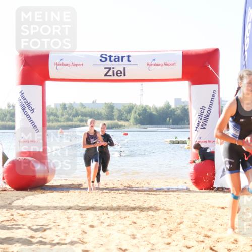 01.09.2024 - 17. Tribühne Triathlon Luisa Fischer http://msf.ph/oto/6924073 01.09.2024 10:21:54 Schwimmen 264, 268, 285 meine-sportfotos.de