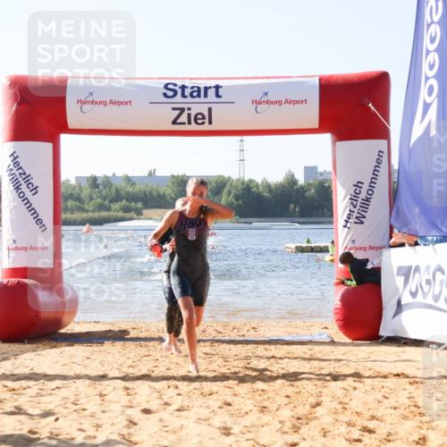 01.09.2024 - 17. Tribühne Triathlon Luisa Fischer http://msf.ph/oto/6924080 01.09.2024 10:21:55 Schwimmen 264, 268, 285 meine-sportfotos.de