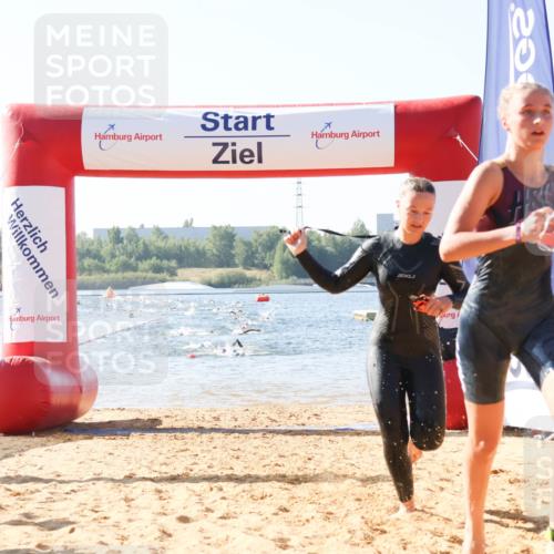 01.09.2024 - 17. Tribühne Triathlon Luisa Fischer http://msf.ph/oto/6924085 01.09.2024 10:21:56 Schwimmen 264, 268, 285 meine-sportfotos.de