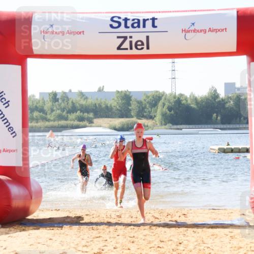 01.09.2024 - 17. Tribühne Triathlon Luisa Fischer http://msf.ph/oto/6924114 01.09.2024 10:22:08 Schwimmen 181, 254, 255, 265, 266 meine-sportfotos.de