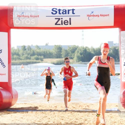 01.09.2024 - 17. Tribühne Triathlon Luisa Fischer http://msf.ph/oto/6924120 01.09.2024 10:22:10 Schwimmen 181, 254, 255, 265, 266 meine-sportfotos.de