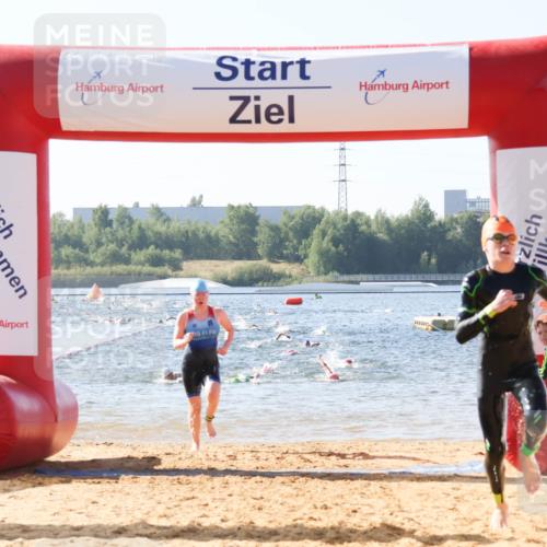 01.09.2024 - 17. Tribühne Triathlon Luisa Fischer http://msf.ph/oto/6924141 01.09.2024 10:22:14 Schwimmen 181, 254, 255, 265, 266 meine-sportfotos.de