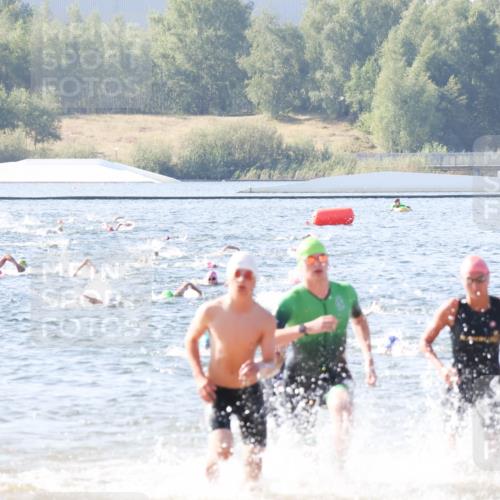 01.09.2024 - 17. Tribühne Triathlon Luisa Fischer http://msf.ph/oto/6924166 01.09.2024 10:22:21 Schwimmen 246, 253, 254, 265, 270, 292, 306 meine-sportfotos.de