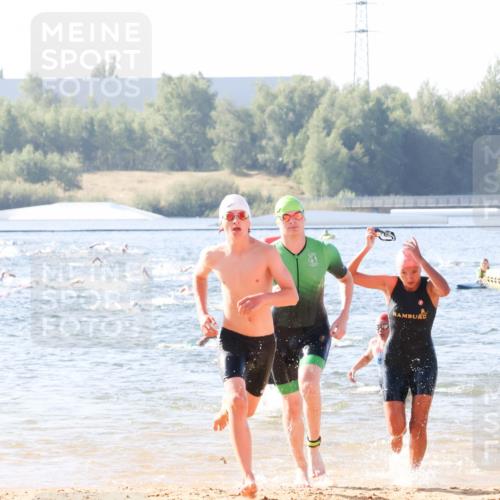 01.09.2024 - 17. Tribühne Triathlon Luisa Fischer http://msf.ph/oto/6924172 01.09.2024 10:22:23 Schwimmen 246, 253, 265, 270, 292, 306 meine-sportfotos.de