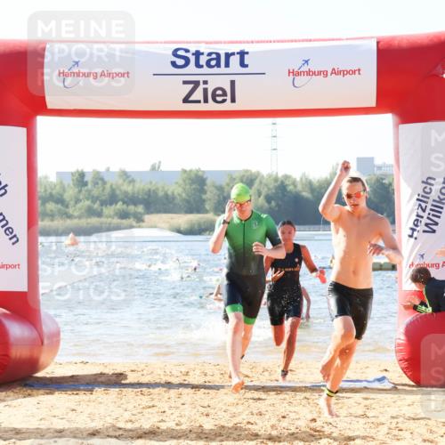 01.09.2024 - 17. Tribühne Triathlon Luisa Fischer http://msf.ph/oto/6924177 01.09.2024 10:22:24 Schwimmen 246, 253, 265, 270, 292, 306 meine-sportfotos.de