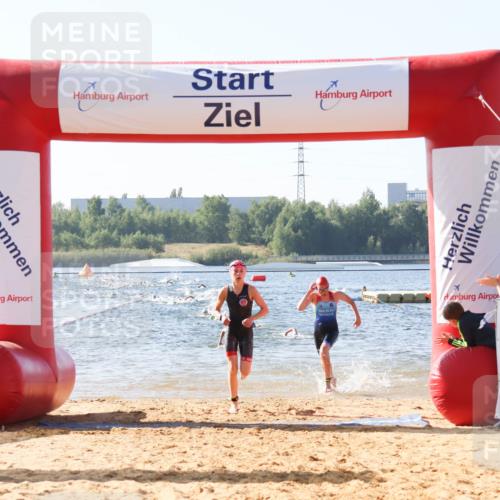 01.09.2024 - 17. Tribühne Triathlon Luisa Fischer http://msf.ph/oto/6924188 01.09.2024 10:22:28 Schwimmen 246, 253, 270, 292, 306 meine-sportfotos.de