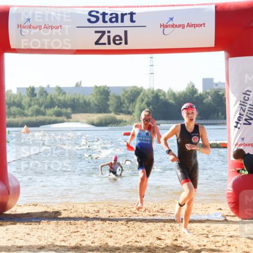 01.09.2024 - 17. Tribühne Triathlon Luisa Fischer http://msf.ph/oto/6924195 01.09.2024 10:22:29 Schwimmen 246, 253, 270, 277, 292, 306 meine-sportfotos.de