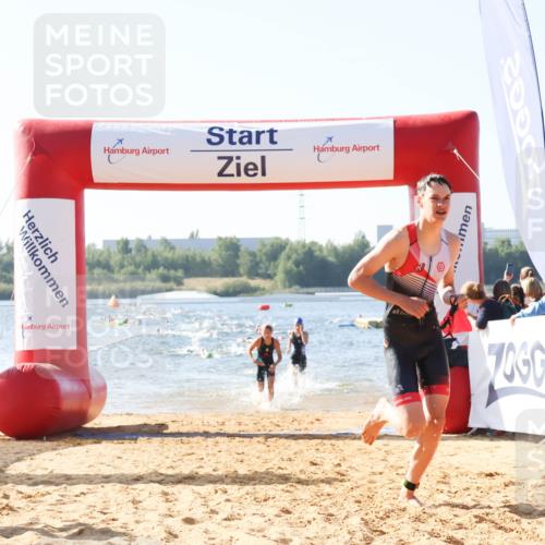 01.09.2024 - 17. Tribühne Triathlon Luisa Fischer http://msf.ph/oto/6924233 01.09.2024 10:22:39 Schwimmen 200, 251, 253, 277, 296 meine-sportfotos.de