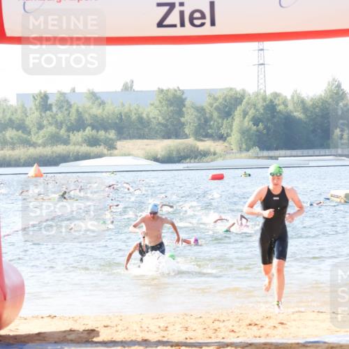 01.09.2024 - 17. Tribühne Triathlon Luisa Fischer http://msf.ph/oto/6924290 01.09.2024 10:22:54 Schwimmen 251, 275, 289, 302 meine-sportfotos.de