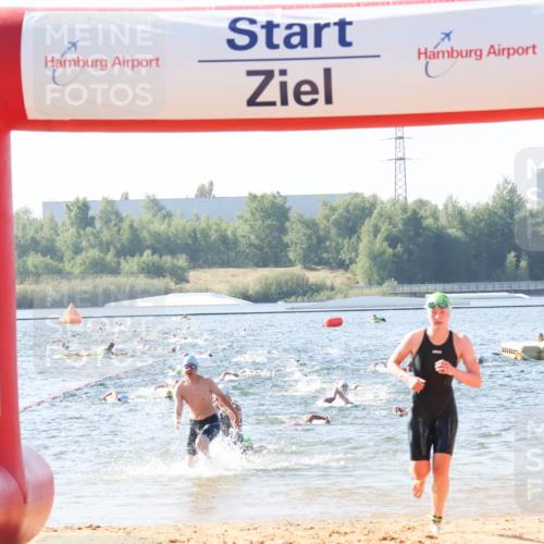 01.09.2024 - 17. Tribühne Triathlon Luisa Fischer http://msf.ph/oto/6924292 01.09.2024 10:22:55 Schwimmen 251, 275, 289, 302 meine-sportfotos.de