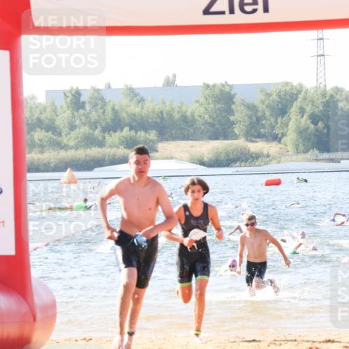 01.09.2024 - 17. Tribühne Triathlon Luisa Fischer http://msf.ph/oto/6924312 01.09.2024 10:22:59 Schwimmen 197, 275, 289, 302 meine-sportfotos.de