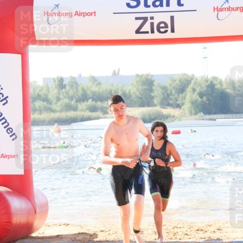 01.09.2024 - 17. Tribühne Triathlon Luisa Fischer http://msf.ph/oto/6924314 01.09.2024 10:23:00 Schwimmen 197, 275, 289, 302 meine-sportfotos.de