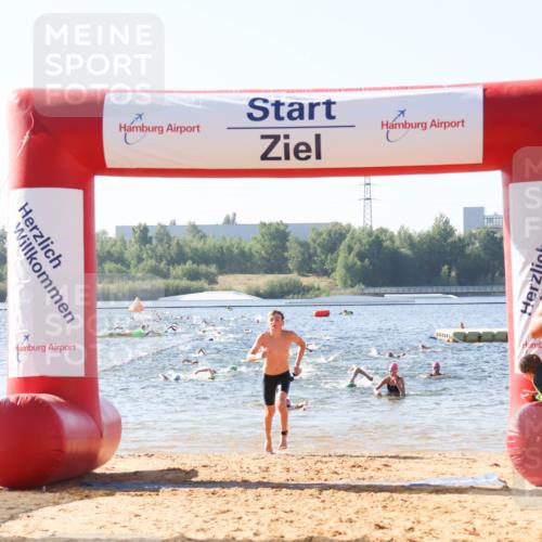 01.09.2024 - 17. Tribühne Triathlon Luisa Fischer http://msf.ph/oto/6924325 01.09.2024 10:23:02 Schwimmen 197, 275, 289, 297, 302 meine-sportfotos.de