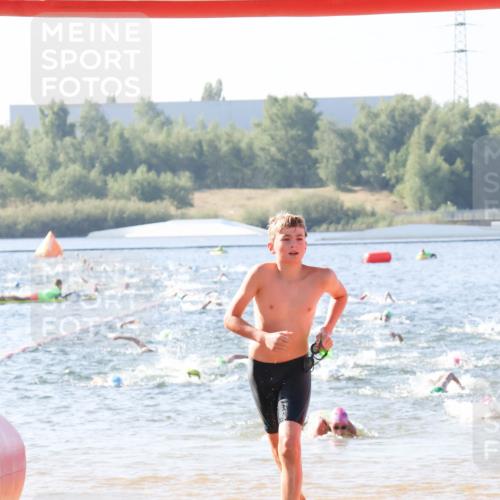 01.09.2024 - 17. Tribühne Triathlon Luisa Fischer http://msf.ph/oto/6924327 01.09.2024 10:23:04 Schwimmen 197, 242, 275, 289, 297, 302 meine-sportfotos.de