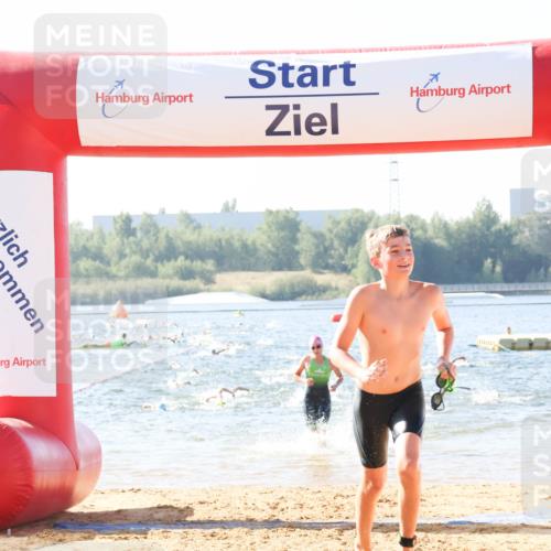 01.09.2024 - 17. Tribühne Triathlon Luisa Fischer http://msf.ph/oto/6924340 01.09.2024 10:23:06 Schwimmen 197, 242, 275, 289, 297, 302 meine-sportfotos.de