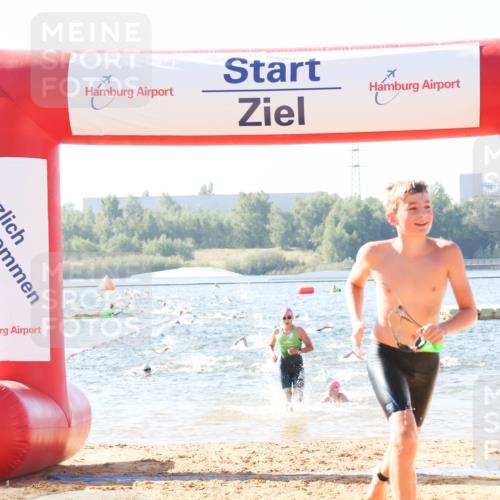 01.09.2024 - 17. Tribühne Triathlon Luisa Fischer http://msf.ph/oto/6924342 01.09.2024 10:23:06 Schwimmen 197, 242, 275, 289, 297, 302 meine-sportfotos.de