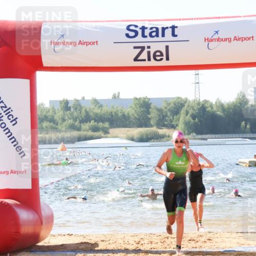 01.09.2024 - 17. Tribühne Triathlon Luisa Fischer http://msf.ph/oto/6924347 01.09.2024 10:23:10 Schwimmen 197, 242, 267, 297, 302 meine-sportfotos.de
