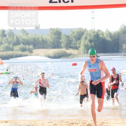 01.09.2024 - 17. Tribühne Triathlon Luisa Fischer http://msf.ph/oto/6924366 01.09.2024 10:23:16 Schwimmen 175, 187, 213, 218, 242, 267, 286, 288, 297, 300, 303 meine-sportfotos.de