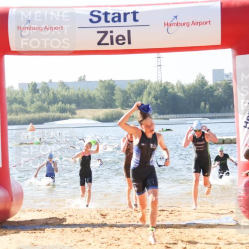 01.09.2024 - 17. Tribühne Triathlon Luisa Fischer http://msf.ph/oto/6924465 01.09.2024 10:23:37 Schwimmen 174, 186, 198, 207, 210, 211, 220, 247, 273, 274, 293 meine-sportfotos.de