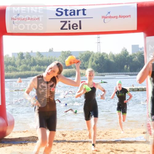 01.09.2024 - 17. Tribühne Triathlon Luisa Fischer http://msf.ph/oto/6924484 01.09.2024 10:23:40 Schwimmen 174, 198, 207, 210, 211, 220, 247, 248, 273, 274, 293 meine-sportfotos.de