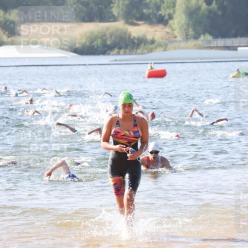 01.09.2024 - 17. Tribühne Triathlon Luisa Fischer http://msf.ph/oto/6924511 01.09.2024 10:23:46 Schwimmen 174, 198, 210, 248, 273, 293 meine-sportfotos.de