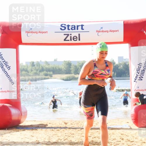 01.09.2024 - 17. Tribühne Triathlon Luisa Fischer http://msf.ph/oto/6924530 01.09.2024 10:23:52 Schwimmen 221, 231, 248, 272, 293 meine-sportfotos.de