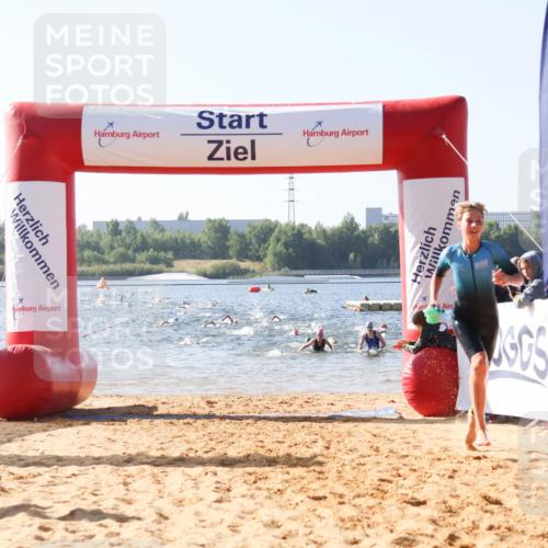 01.09.2024 - 17. Tribühne Triathlon Luisa Fischer http://msf.ph/oto/6924597 01.09.2024 10:24:06 Schwimmen 205, 221, 231, 232, 259, 272, 278, 304 meine-sportfotos.de