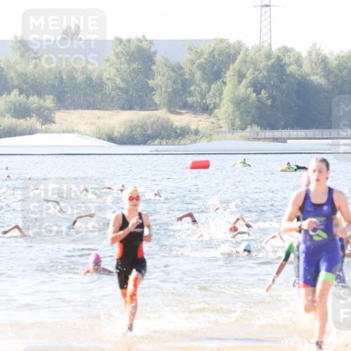 01.09.2024 - 17. Tribühne Triathlon Luisa Fischer http://msf.ph/oto/6924607 01.09.2024 10:24:12 Schwimmen 222, 228, 232, 259, 280, 304 meine-sportfotos.de
