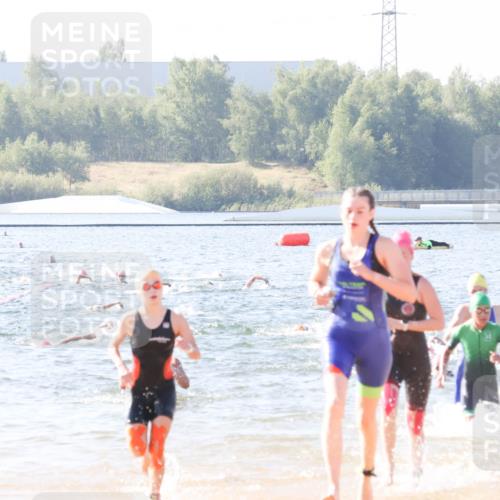 01.09.2024 - 17. Tribühne Triathlon Luisa Fischer http://msf.ph/oto/6924608 01.09.2024 10:24:13 Schwimmen 222, 228, 232, 259, 279, 280, 304 meine-sportfotos.de