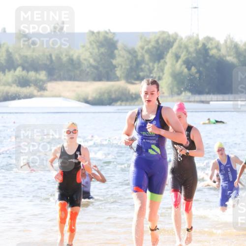 01.09.2024 - 17. Tribühne Triathlon Luisa Fischer http://msf.ph/oto/6924612 01.09.2024 10:24:13 Schwimmen 222, 228, 232, 259, 279, 280, 304 meine-sportfotos.de