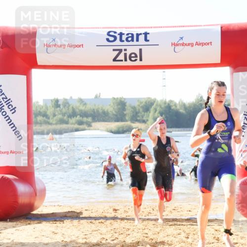 01.09.2024 - 17. Tribühne Triathlon Luisa Fischer http://msf.ph/oto/6924620 01.09.2024 10:24:15 Schwimmen 222, 228, 259, 279, 280, 304 meine-sportfotos.de