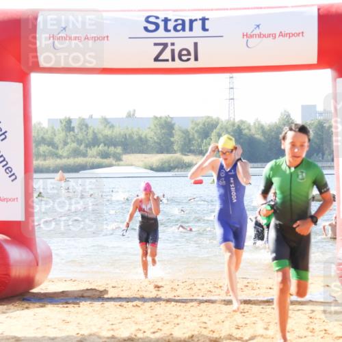01.09.2024 - 17. Tribühne Triathlon Luisa Fischer http://msf.ph/oto/6924641 01.09.2024 10:24:20 Schwimmen 206, 222, 228, 259, 269, 279, 280, 291, 304 meine-sportfotos.de