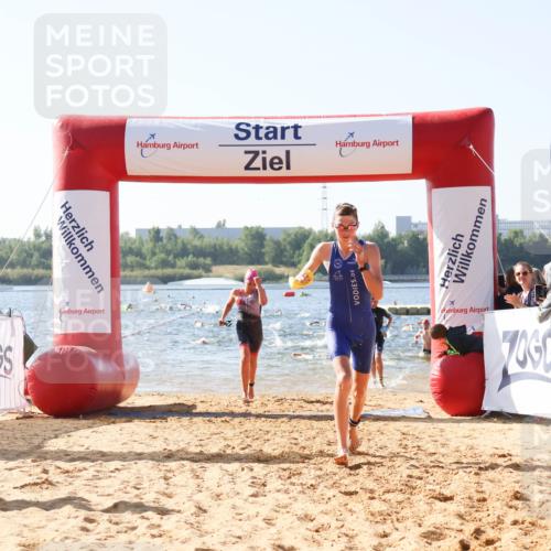 01.09.2024 - 17. Tribühne Triathlon Luisa Fischer http://msf.ph/oto/6924648 01.09.2024 10:24:21 Schwimmen 206, 222, 228, 259, 269, 279, 280, 291, 304 meine-sportfotos.de