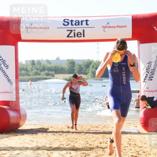 01.09.2024 - 17. Tribühne Triathlon Luisa Fischer http://msf.ph/oto/6924651 01.09.2024 10:24:22 Schwimmen 108, 206, 222, 228, 229, 259, 269, 279, 280, 291, 304 meine-sportfotos.de