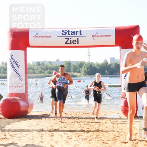 01.09.2024 - 17. Tribühne Triathlon Luisa Fischer http://msf.ph/oto/6924691 01.09.2024 10:24:31 Schwimmen 108, 171, 189, 196, 206, 209, 229, 263, 269, 279, 291, 299 meine-sportfotos.de