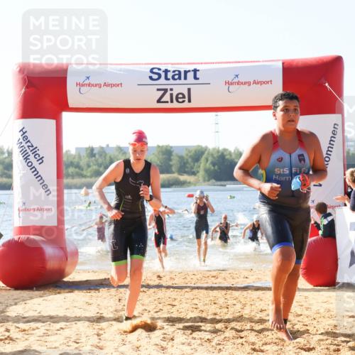 01.09.2024 - 17. Tribühne Triathlon Luisa Fischer http://msf.ph/oto/6924701 01.09.2024 10:24:33 Schwimmen 108, 171, 189, 196, 206, 209, 229, 233, 263, 269, 291, 299 meine-sportfotos.de