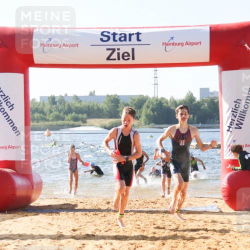 01.09.2024 - 17. Tribühne Triathlon Luisa Fischer http://msf.ph/oto/6924717 01.09.2024 10:24:36 Schwimmen 108, 171, 189, 196, 206, 209, 229, 233, 243, 263, 291, 299 meine-sportfotos.de