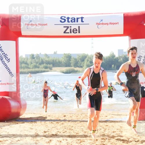 01.09.2024 - 17. Tribühne Triathlon Luisa Fischer http://msf.ph/oto/6924720 01.09.2024 10:24:37 Schwimmen 108, 171, 189, 196, 206, 209, 224, 229, 233, 243, 263, 291, 299 meine-sportfotos.de