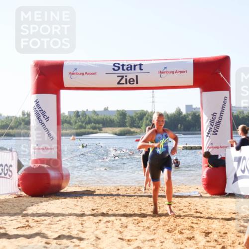 01.09.2024 - 17. Tribühne Triathlon Luisa Fischer http://msf.ph/oto/6924787 01.09.2024 10:24:49 Schwimmen 173, 188, 224, 225, 233, 243, 252, 263, 281 meine-sportfotos.de