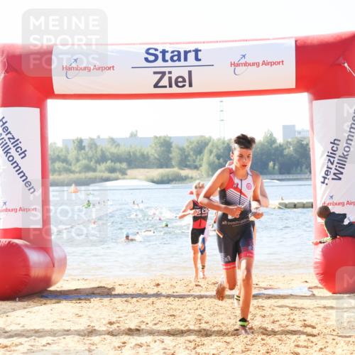 01.09.2024 - 17. Tribühne Triathlon Luisa Fischer http://msf.ph/oto/6924841 01.09.2024 10:24:57 Schwimmen 188, 216, 225, 252, 281 meine-sportfotos.de