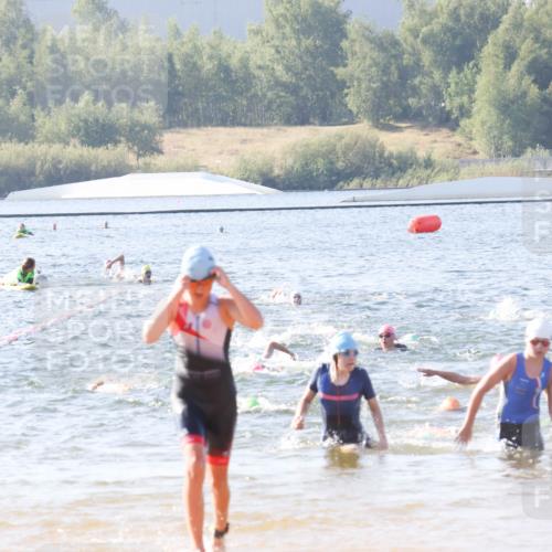 01.09.2024 - 17. Tribühne Triathlon Luisa Fischer http://msf.ph/oto/6924872 01.09.2024 10:25:07 Schwimmen 172, 202, 216, 227 meine-sportfotos.de