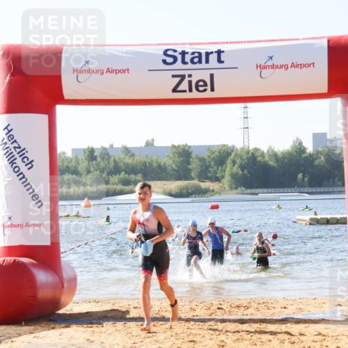 01.09.2024 - 17. Tribühne Triathlon Luisa Fischer http://msf.ph/oto/6924888 01.09.2024 10:25:11 Schwimmen 172, 202, 227, 237, 298 meine-sportfotos.de