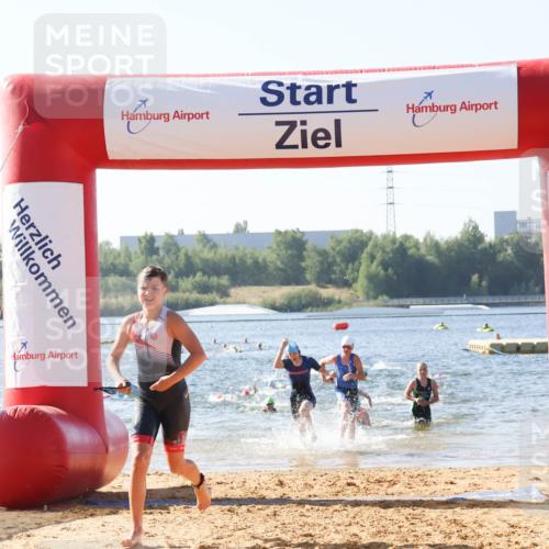 01.09.2024 - 17. Tribühne Triathlon Luisa Fischer http://msf.ph/oto/6924893 01.09.2024 10:25:11 Schwimmen 172, 202, 227, 237, 298 meine-sportfotos.de