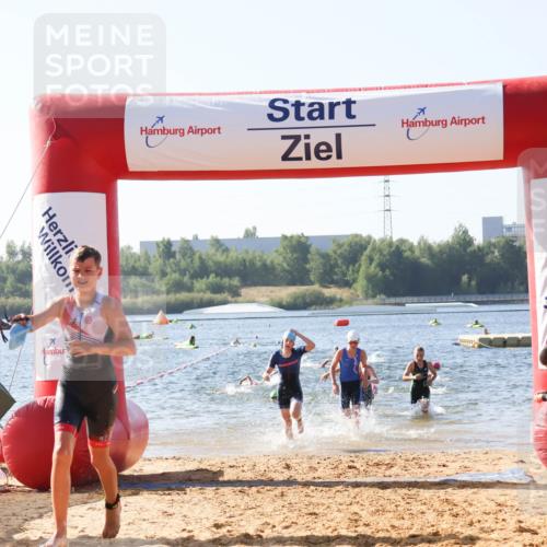 01.09.2024 - 17. Tribühne Triathlon Luisa Fischer http://msf.ph/oto/6924897 01.09.2024 10:25:12 Schwimmen 172, 178, 202, 227, 237, 298 meine-sportfotos.de