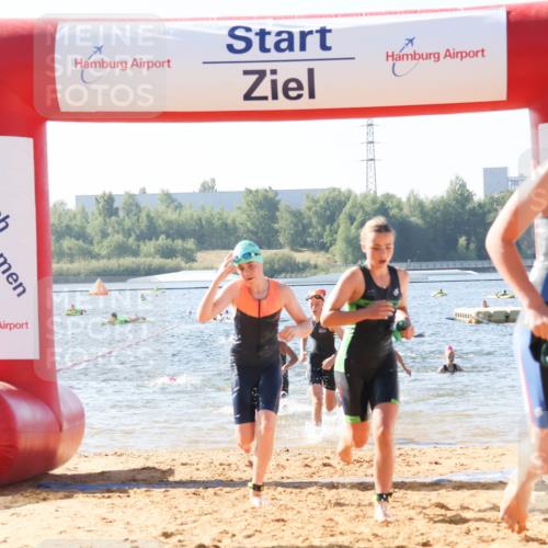 01.09.2024 - 17. Tribühne Triathlon Luisa Fischer http://msf.ph/oto/6924927 01.09.2024 10:25:18 Schwimmen 172, 178, 202, 227, 237, 239, 240, 283, 298 meine-sportfotos.de