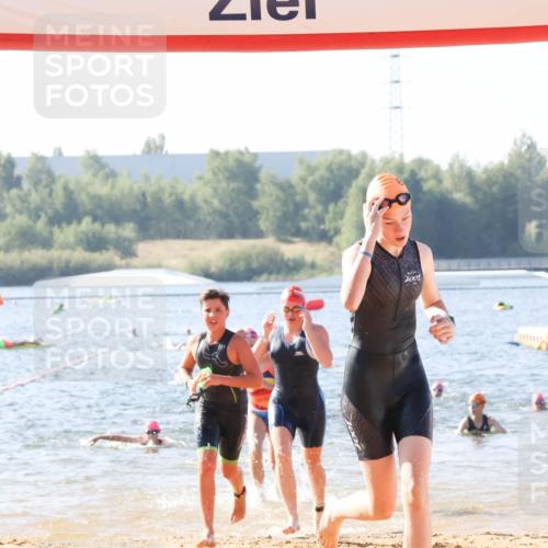 01.09.2024 - 17. Tribühne Triathlon Luisa Fischer http://msf.ph/oto/6924938 01.09.2024 10:25:21 Schwimmen 172, 178, 202, 236, 237, 239, 240, 283, 298 meine-sportfotos.de